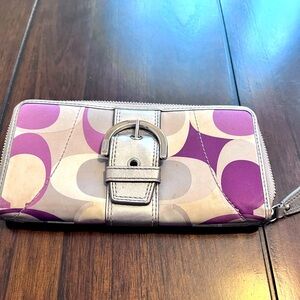 Coach Logo Buckle Wallet Purple & Silver